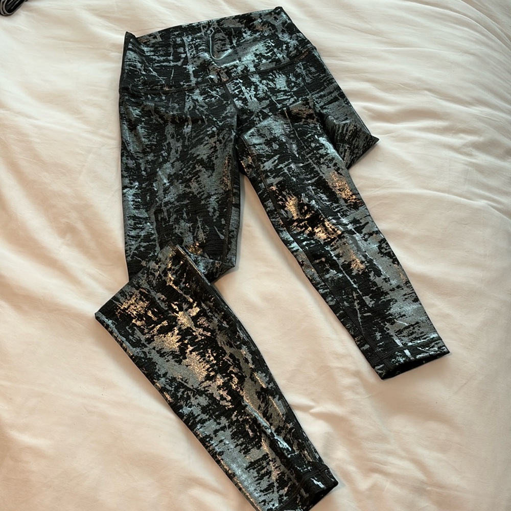 Lululemon leggings!